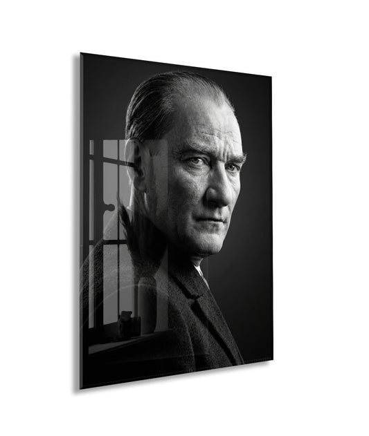 Mustafa Kemal Atatürk Portre Cam Tablo | 4 mm Temperli UV Baskılı Premium Duvar Dekoru-PeonyAta1302