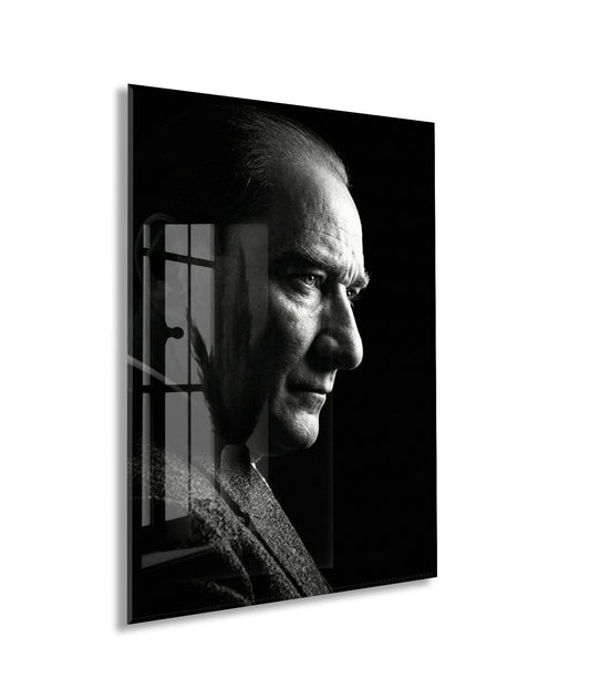Mustafa Kemal Atatürk Siyah Beyaz Cam Tablo