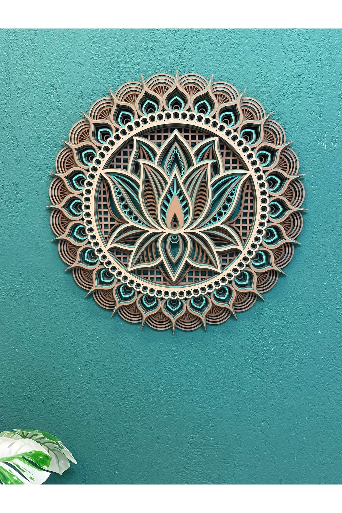 El Yapımı Lotus Çiçeği Ahşap Duvar Dekoru – 5 Katmanlı Mandala