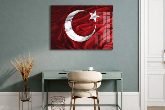 Dalgalanan Türk Bayrağı Cam Tablo