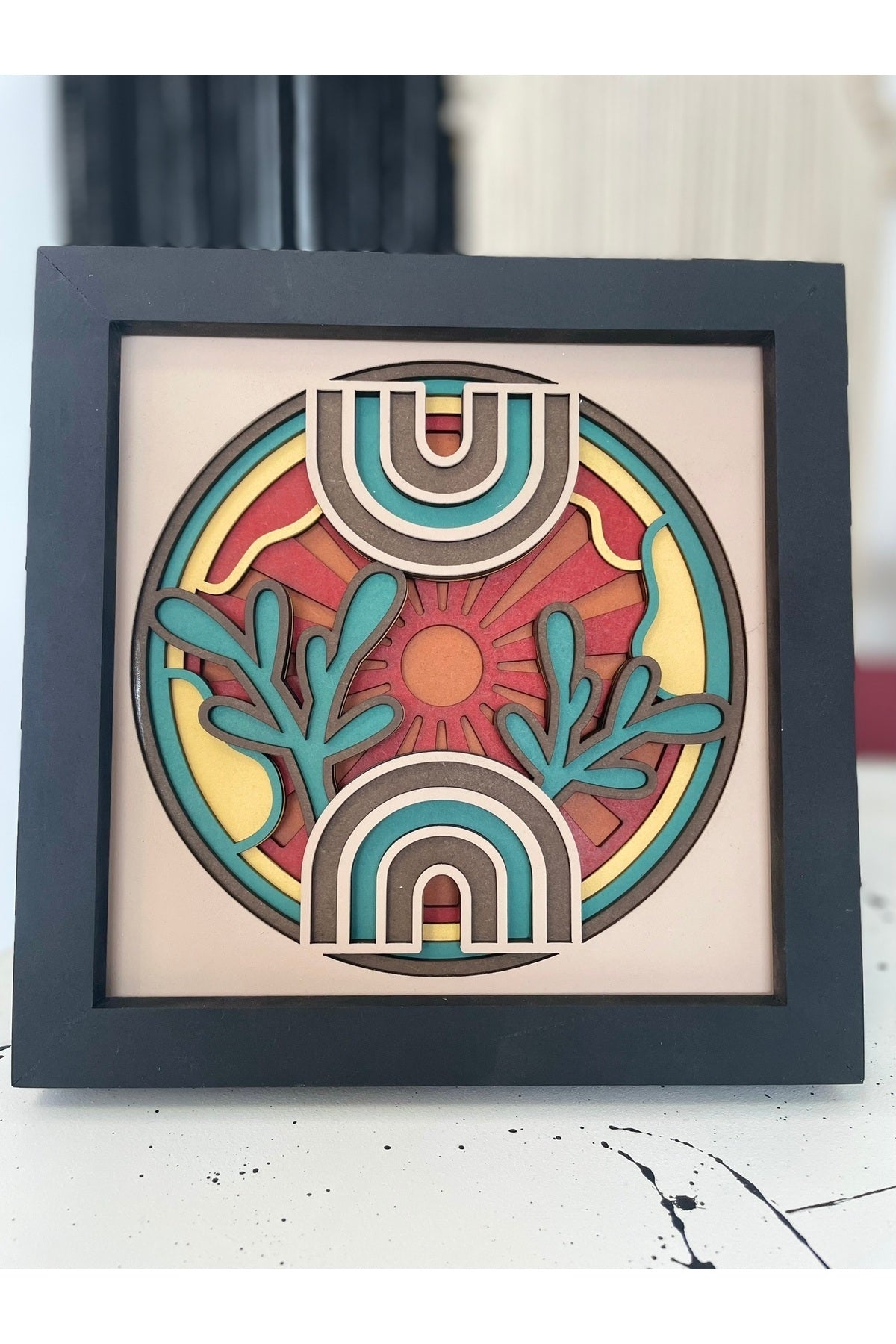Boho Gökkuşağı & Güneş Katmanlı Tablo – Renkli MDF Çerçeve Duvar Dekoru – El Yapımı Spiritüel Sanat