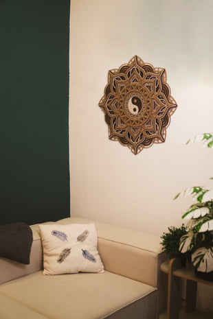 Yin Yang Mandala Ahşap Duvar Dekoru – 6 Katmanlı El Boyaması Lazer Kesim MDF Spiritüel Tablo