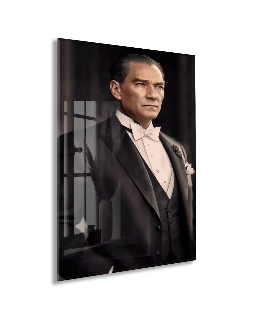Atatürk Fraklı Cam Tablo – Klasik ve Asil Liderlik Temalı Premium Cam Duvar Tablosu -PeonyAta063