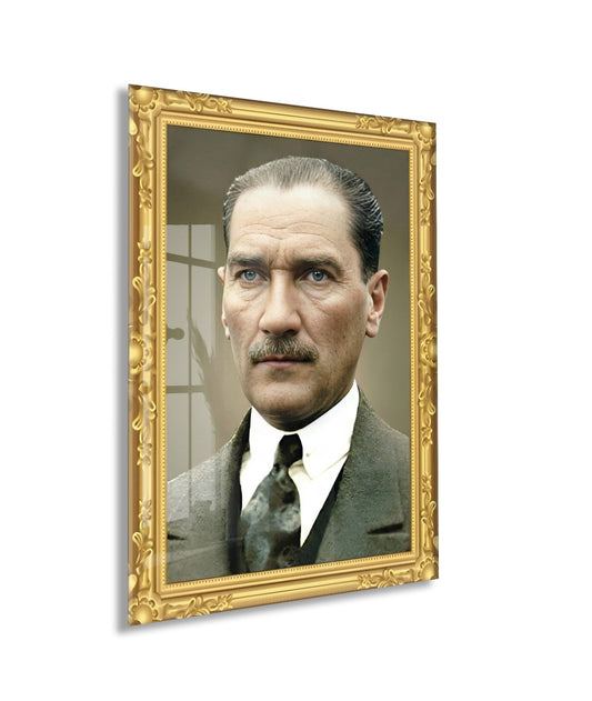 Mustafa Kemal Atatürk Klasik Portre Cam Tablo | Altın Çerçeve Görünümlü 4 mm Temperli UV Baskılı -PeonyAta1311