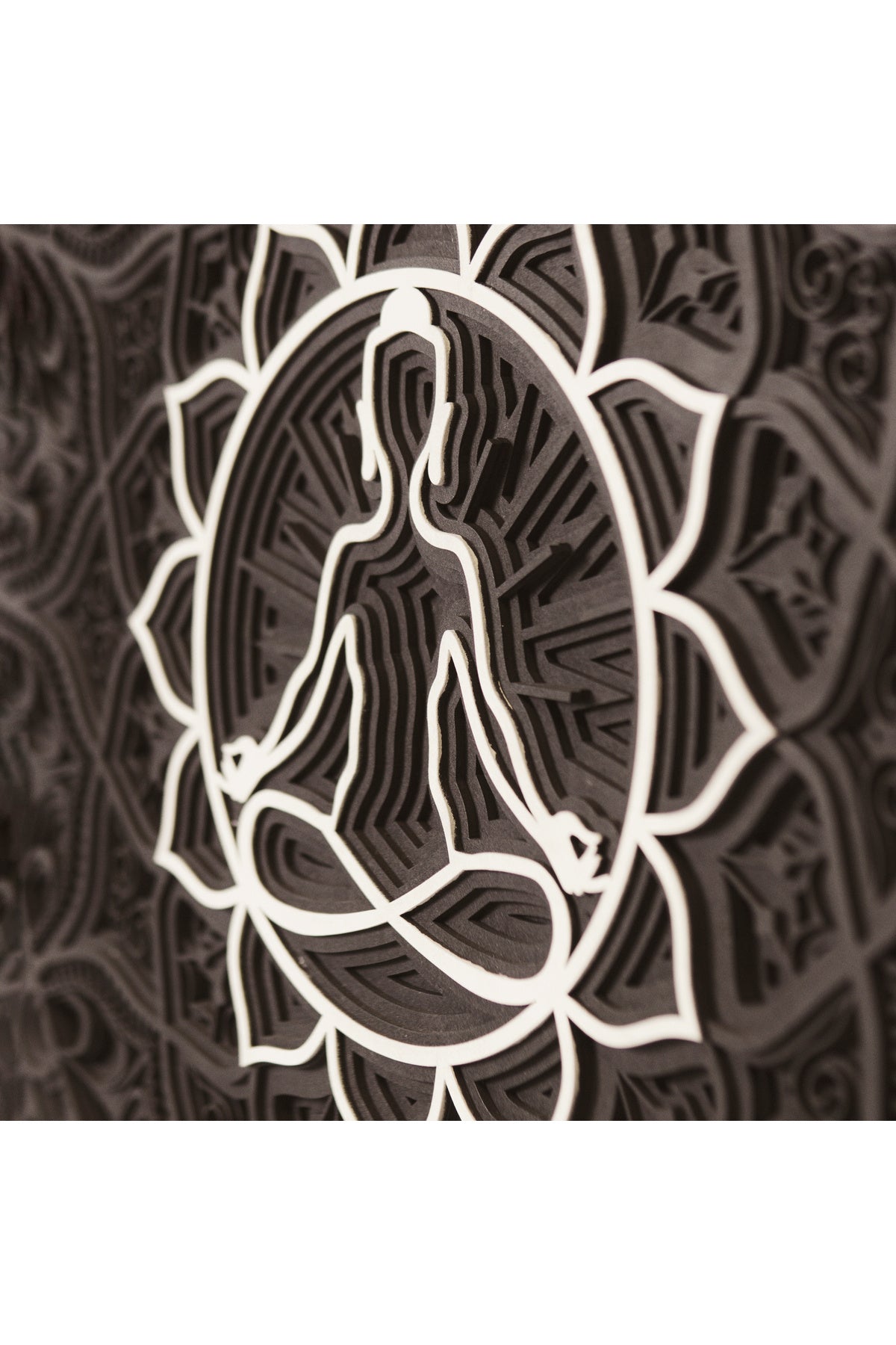 Lotus Mandala Duvar Dekoru - El Yapımı 6 Katmanlı Meditasyon Temalı Ahşap Tablo