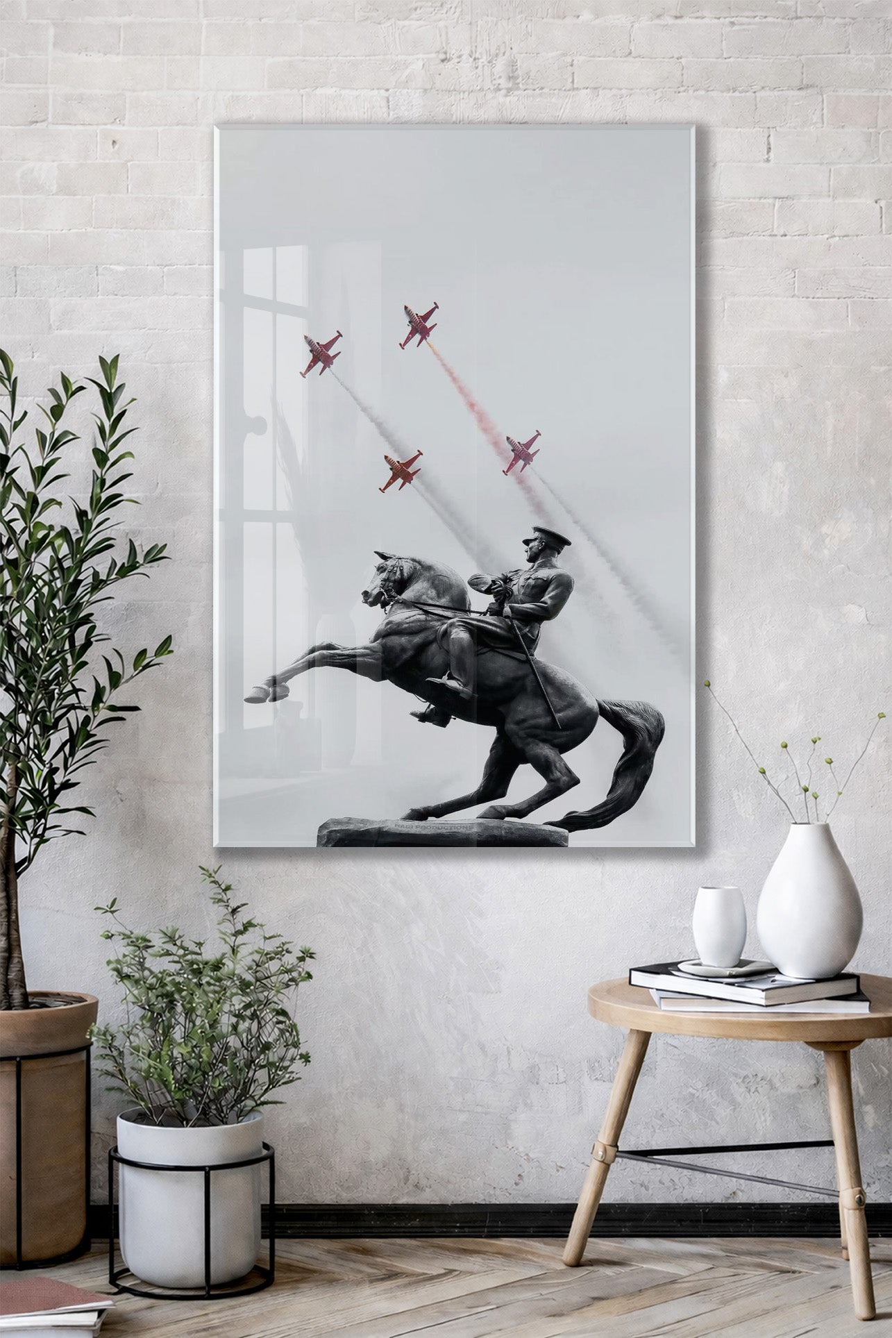 Atatürk At Üzerinde Cam Tablo – Modern Liderlik Temalı 4 mm Temperli Cam Duvar Dekoru -PeonyAta054