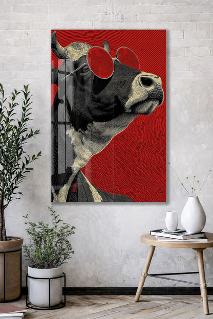 Pop Art Tarzı Boğa Cam Tablo – Kırmızı Arka Planlı Karizmatik Duvar Dekoru - Peony077