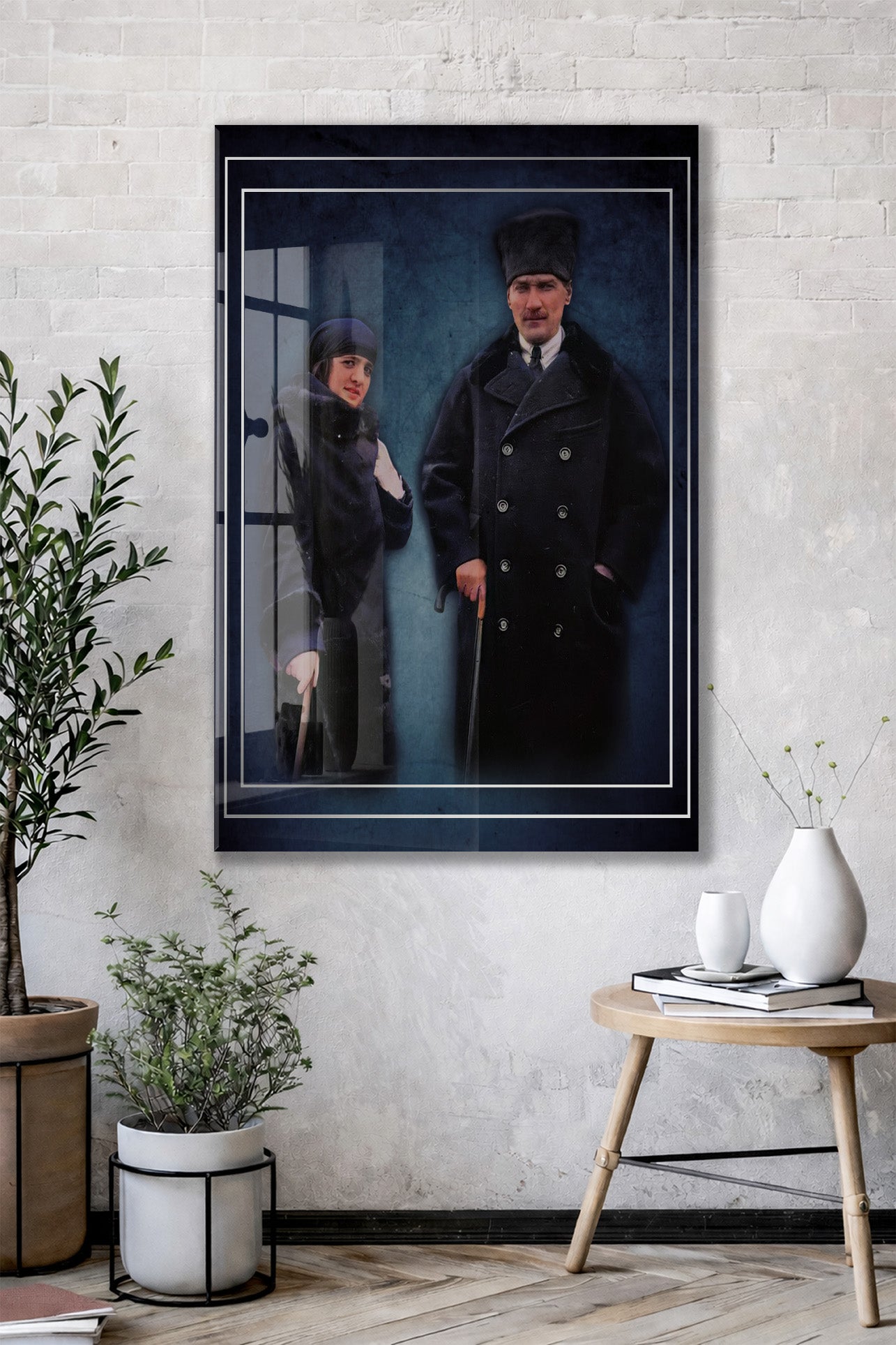 Atatürk ve Latife Hanım Cam Tablo – Cumhuriyet Dönemini Yansıtan Prestijli 4 mm Temperli Cam Duvar Dekoru -PeonyAta1004
