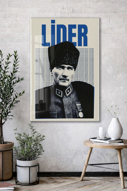 Mustafa Kemal Atatürk Lider Cam Tablo – Vintage Tasarım Atatürk Duvar Dekoru -PeonyAta071