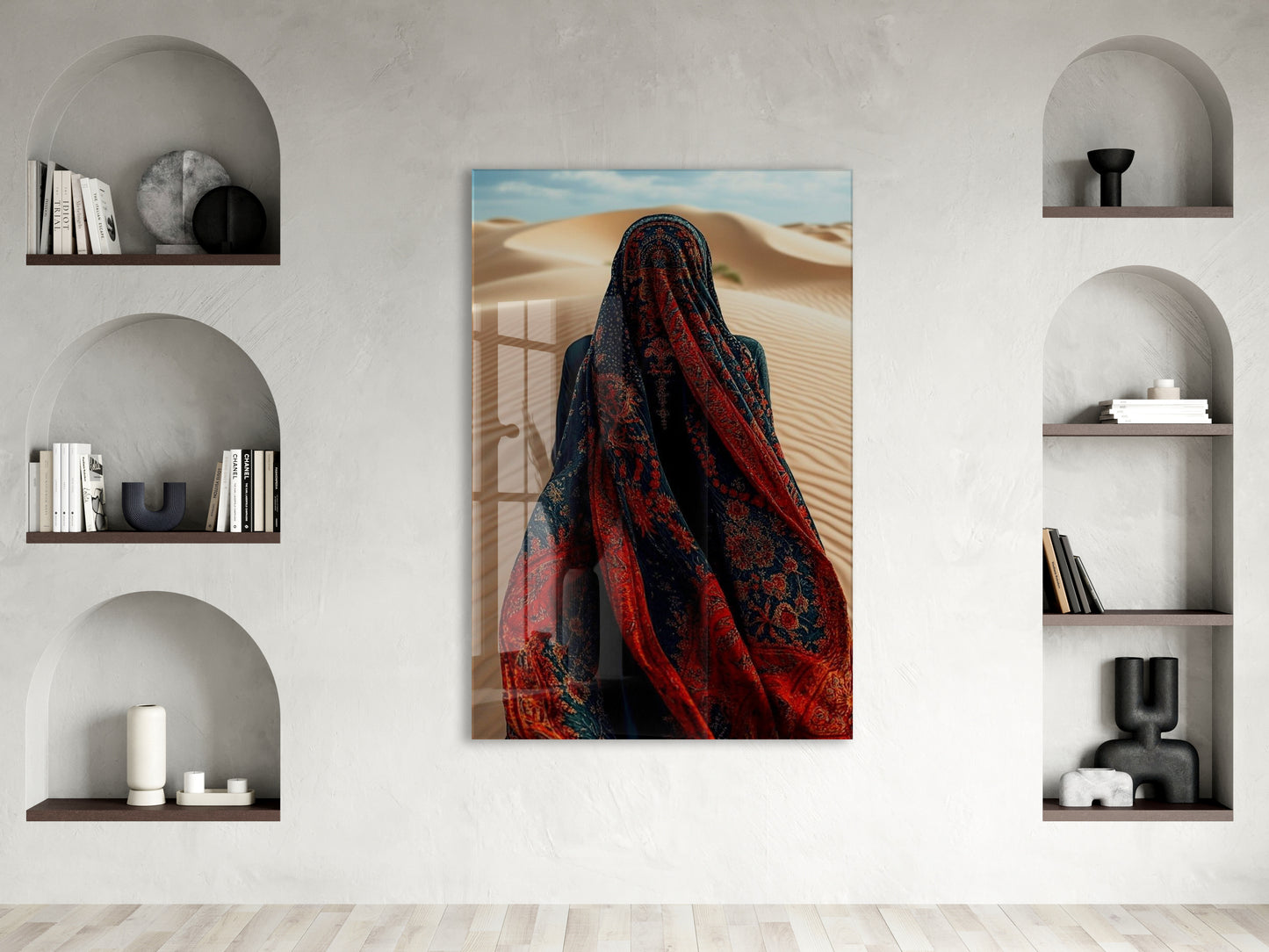 “Çölün Sessiz Tanığı” – Desenli Örtülü Kadın Figürü Cam Tablo - Peony065