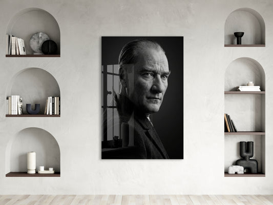 Mustafa Kemal Atatürk Portre Cam Tablo | 4 mm Temperli UV Baskılı Premium Duvar Dekoru-PeonyAta1302