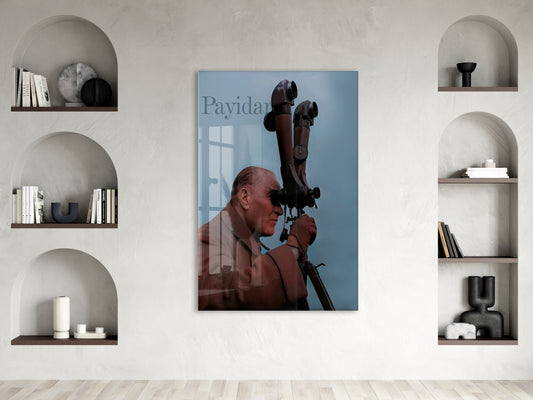 Payidar Atatürk Cam Tablo – İleri Görüş ve Stratejik Liderliği Yansıtan 4 mm Temperli Cam Duvar Dekoru-PeonyAta1012