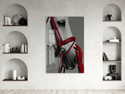 “Soylu Ruh” – Modern Beyaz At Sanat Cam Tablosu - Peony066