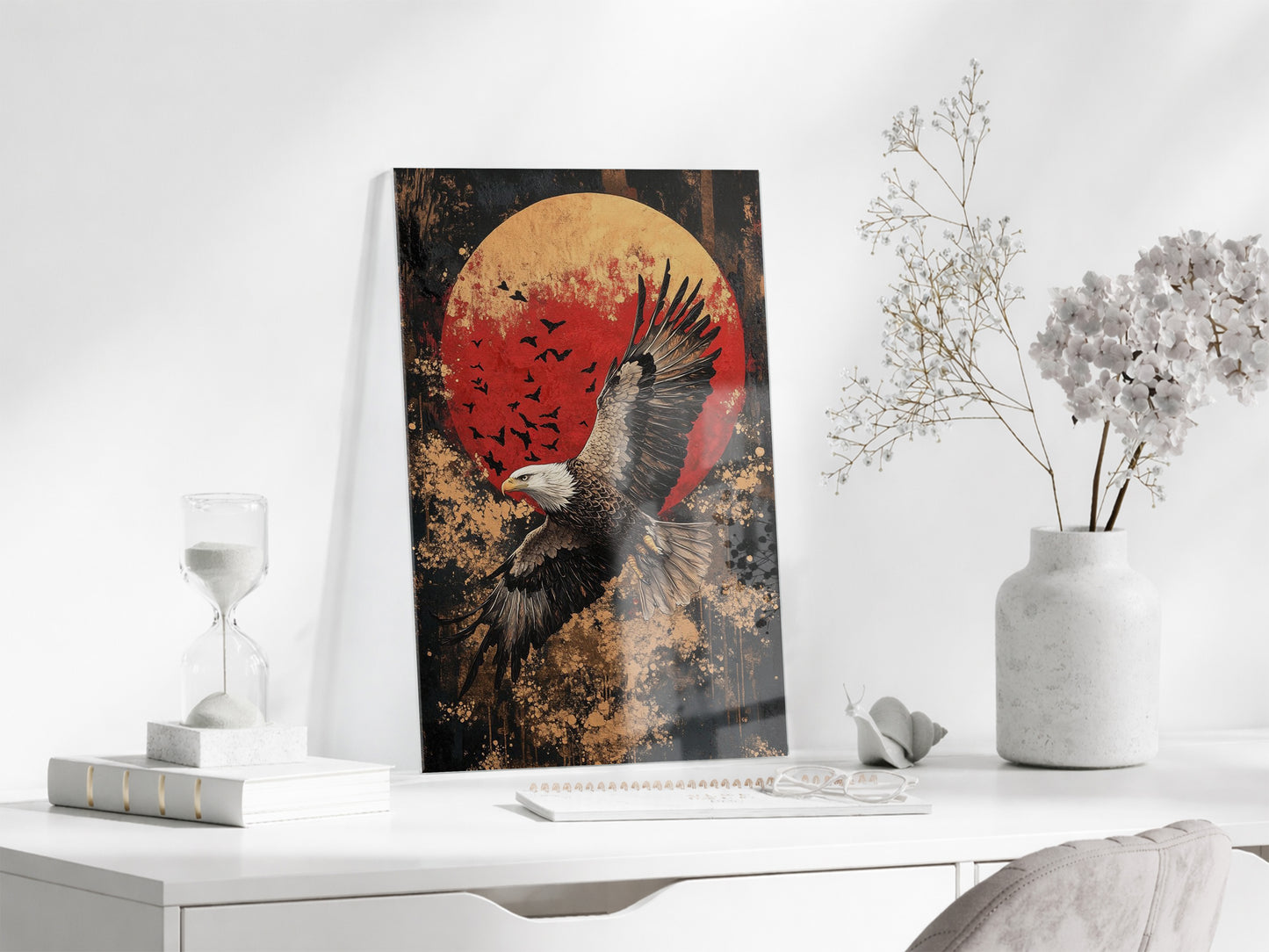 Altın Dokulu Zeminli Kartal Cam Tablo – Güçlü Liderlik ve Özgürlük Temalı Duvar Dekoru - Peony081