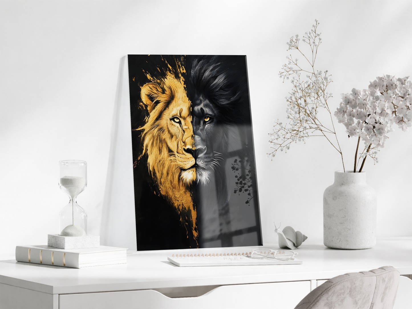 Altın ve Siyah Aslan Cam Tablo – Güç, Asalet ve Modern Sanatı Yansıtan Şık Duvar Dekoru - Peony022
