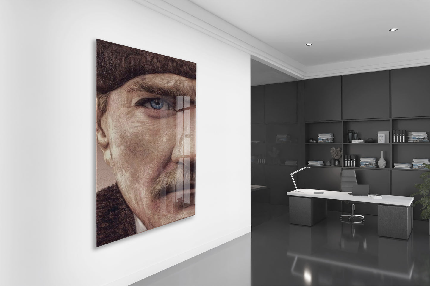 Atatürk Mavi Göz Detayı Cam Tablo – 4 mm Temperli Cam, Sanatsal Portre Duvar Dekoru -PeonyAta053