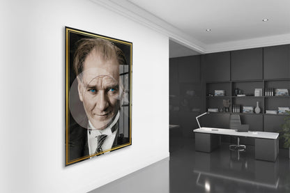 Mavi Gözlü Mustafa Kemal Atatürk Cam Tablo | 4 mm Temperli UV Baskılı Premium Duvar Dekoru -PeonyAta1305