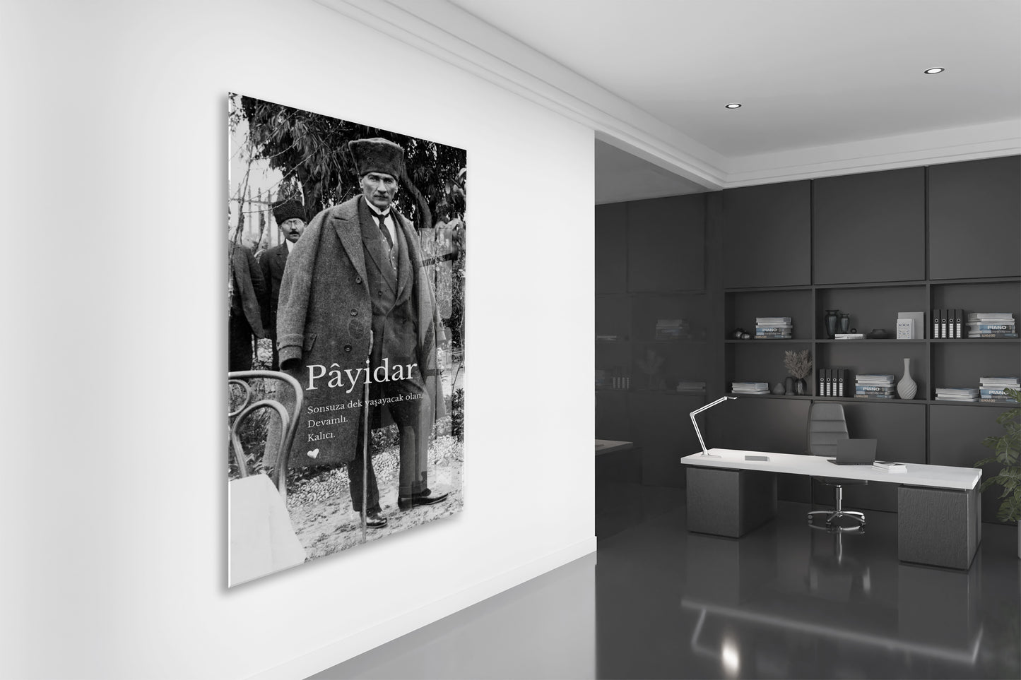 Payidar Atatürk Cam Tablo | Siyah Beyaz Atatürk Portresi, Anlamlı Duvar Dekoru, UV Baskı Temperli Cam Tablo PeonyAta049