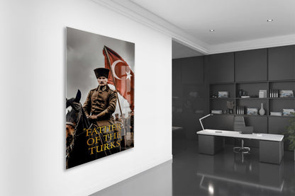 Father Of The Turks , Atatürk At Üzerinde Cam Tablo – Türk Bayraklı Başkomutan Portresi 4 mm Temperli Cam -PeonyAta061