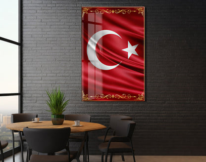 Türk Bayrağı Cam Tablo | Dalgalanan Bayrak Tasarımlı 4 mm Temperli UV Baskılı Duvar Dekoru  -PeonyAta1309