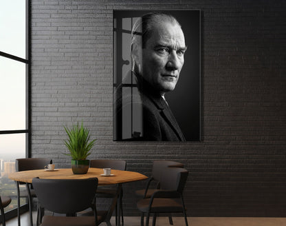 Mustafa Kemal Atatürk Portre Cam Tablo | 4 mm Temperli UV Baskılı Premium Duvar Dekoru-PeonyAta1302