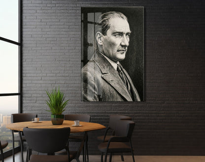 Mustafa Kemal Atatürk Karakalem Cam Tablo | Sanatsal 4 mm Temperli UV Baskılı Duvar Dekoru -PeonyAta1307