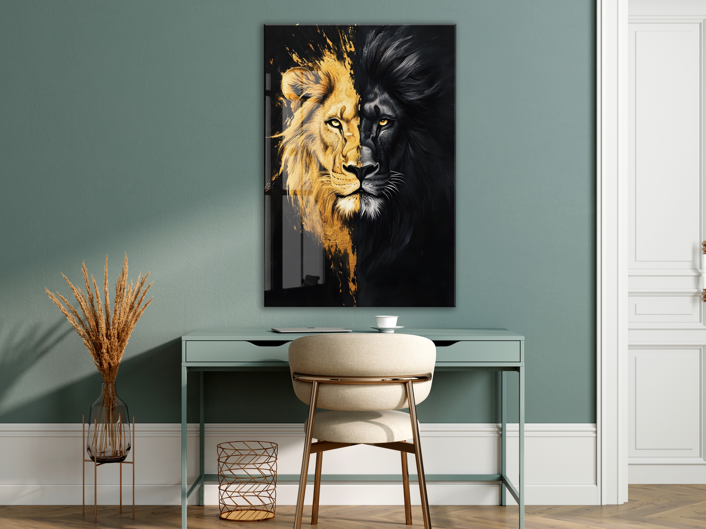 Altın ve Siyah Aslan Cam Tablo – Güç, Asalet ve Modern Sanatı Yansıtan Şık Duvar Dekoru - Peony022