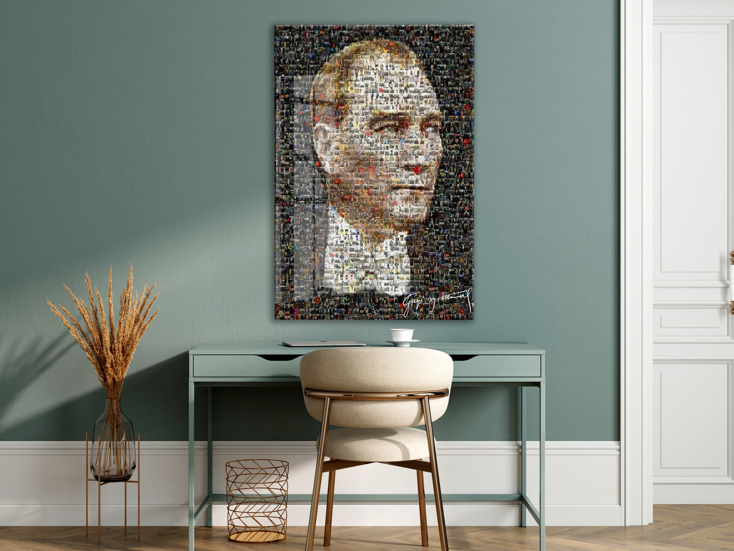 Atatürk Mozaik Cam Tablo | Binlerce Fotoğraftan Oluşan Atatürk Portresi, Modern ve Anlamlı Duvar Dekoru, UV Baskı Temperli Cam PeonyAta047