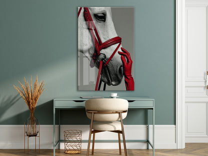 “Soylu Ruh” – Modern Beyaz At Sanat Cam Tablosu - Peony066