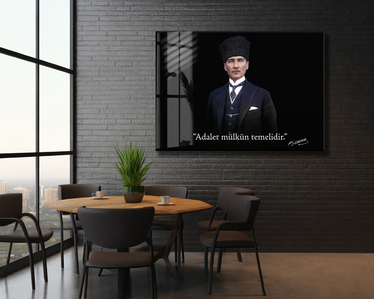 Kalpaklı Mustafa Kemal Atatürk Cam Tablo | “Adalet Mülkün Temelidir” Premium 4 mm Temperli Cam Tablo -PeonyAta1313